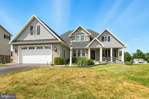 177 Granny Smith Ln, Fayetteville, PA 17222