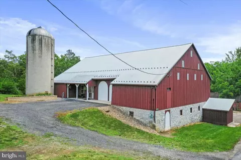 9640 Anderson Rd, Mercersburg, PA 17236