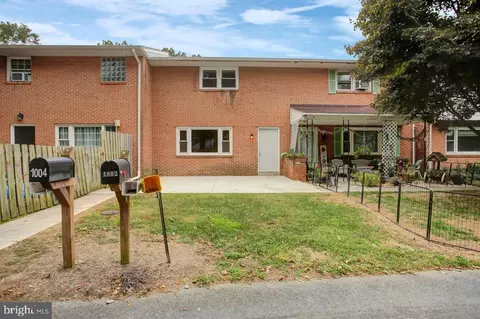 1002 Laurich Dr, Chambersburg, PA 17202