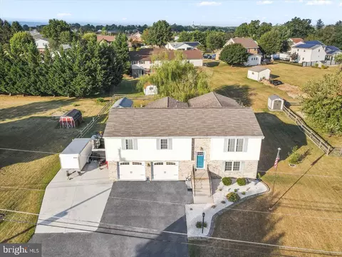918 Sollenberger Rd, Chambersburg, PA 17202