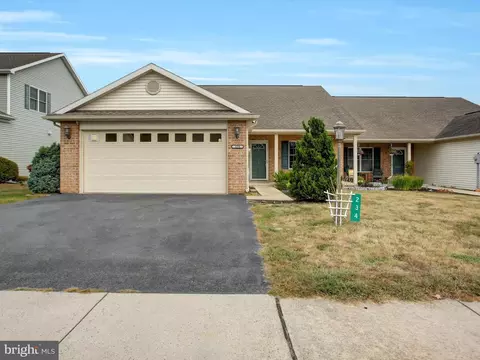 234 Lantern Ln, Chambersburg, PA 17201