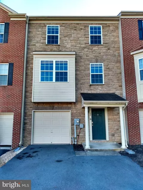 62 Milestone Ct, Chambersburg, PA 17201