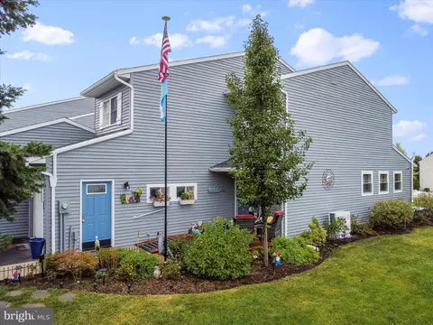 108 Antietam Dr, Waynesboro, PA 17268