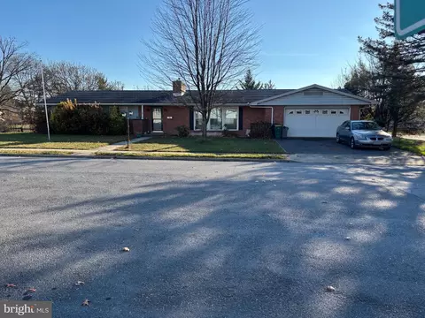 554 High St, Chambersburg, PA 17201