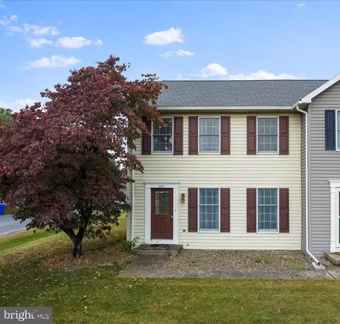 3581 Carnoustie Dr, Chambersburg, PA 17202