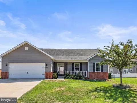 11144 Ridge Crest Dr #89, Waynesboro, PA 17268
