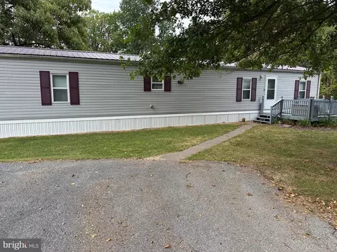 13132 Ashton Dr #11, Waynesboro, PA 17268
