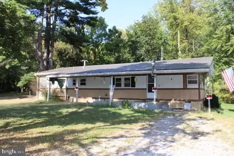 1298 Black Gap Rd, Fayetteville, PA 17222