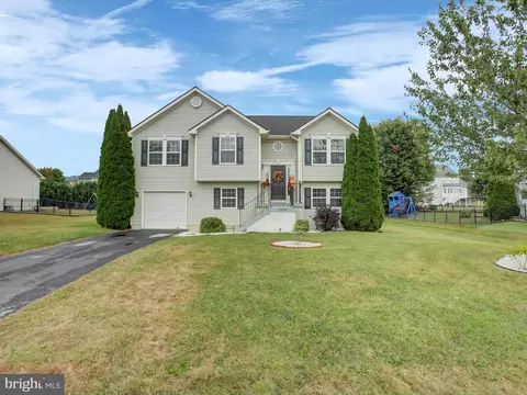 2858 Galaxy Dr #71, Chambersburg, PA 17202