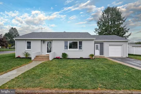 611 Prospect Ave, Shippensburg, PA 17257