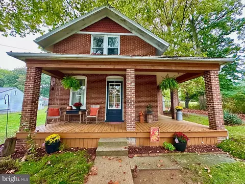 31 Steiger Ave, Mercersburg, PA 17236
