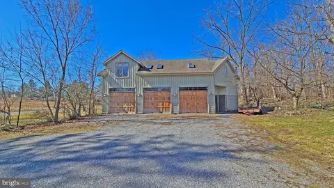 645 Edwards Ave, Chambersburg, PA 17202