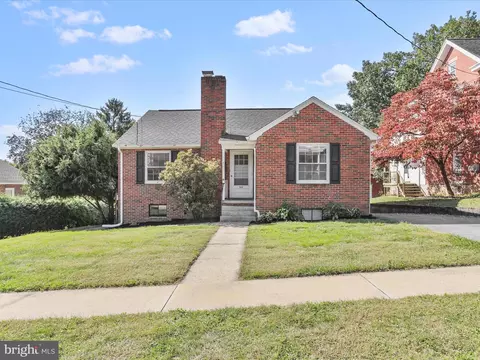 305 W Seventh St, Waynesboro, PA 17268