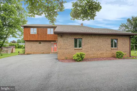 10050 Mccreary Rd, Shippensburg, PA 17257