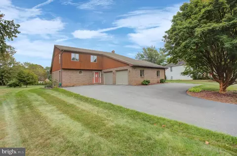 10050 Mccreary Rd, Shippensburg, PA 17257