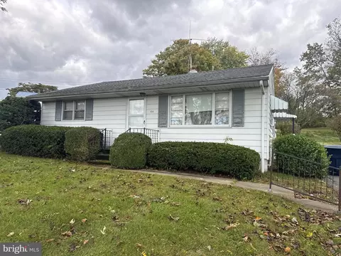 124 Lincoln Ter, Fayetteville, PA 17222