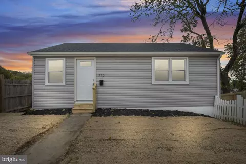 223 Wayne Ave, Waynesboro, PA 17268