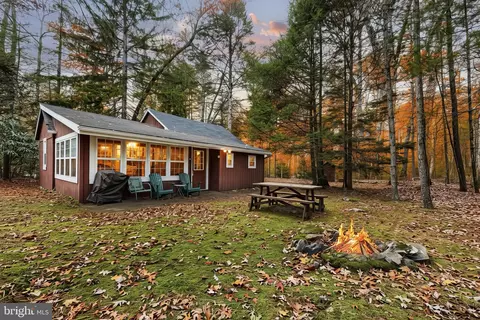 460 Rocky Mountain Rd, Fayetteville, PA 17222