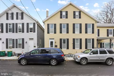 247 Martin Ave, Chambersburg, PA 17201