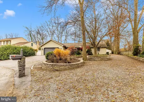 791 Allison Dr, Greencastle, PA 17225