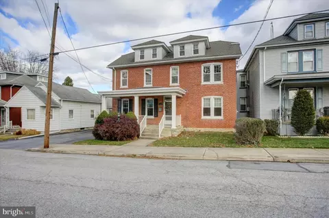 418 W Sixth St, Waynesboro, PA 17268
