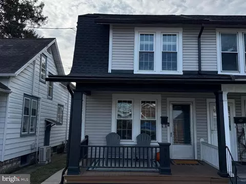 410 E Catherine St, Chambersburg, PA 17202