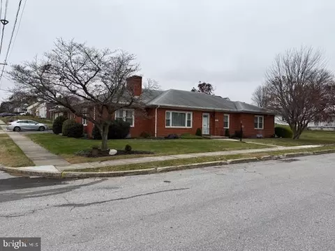 300 N Franklin St, Waynesboro, PA 17268
