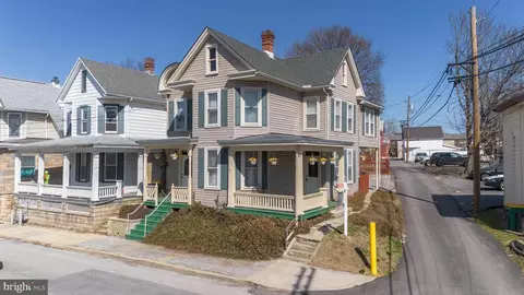 115 W Second St, Waynesboro, PA 17268
