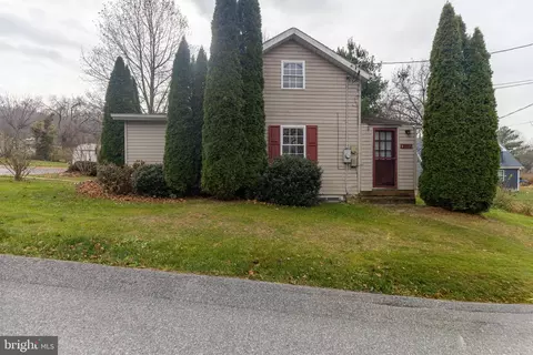 10192 Calimer Dr, Waynesboro, PA 17268