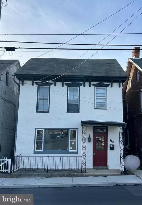 346 S Potomac St, Waynesboro, PA 17268