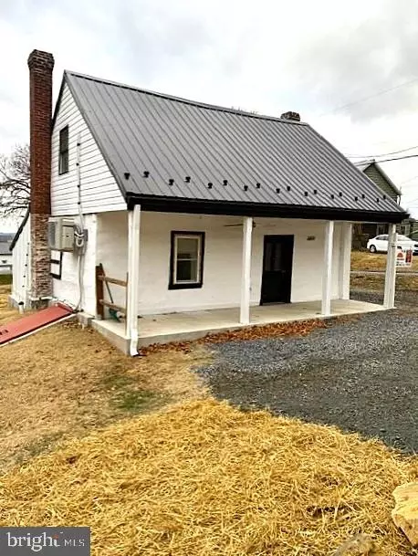 8604 Bakner Rd, Waynesboro, PA 17268