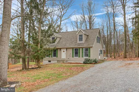 10744 Coral Ridge Rd, Fayetteville, PA 17222
