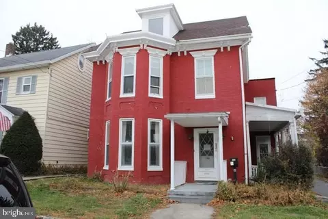 130 S Broad St, Waynesboro, PA 17268