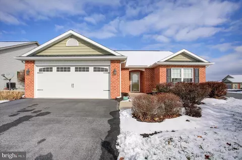 200 Park View Dr, Chambersburg, PA 17201
