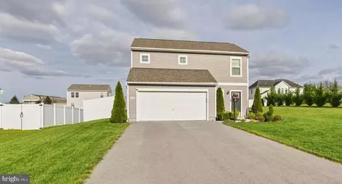 5434 Sutherland Ct, Chambersburg, PA 17202
