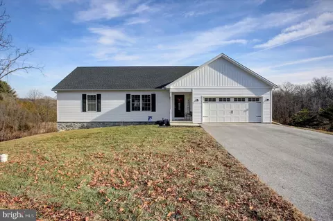 4034 Percy Ave, Chambersburg, PA 17202