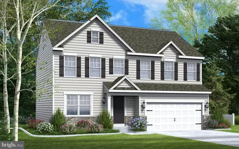 363 Paradise View Dr, Greencastle, PA 17225
