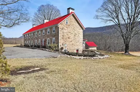 3680 Path Valley Rd, Fort Loudon, PA 17224