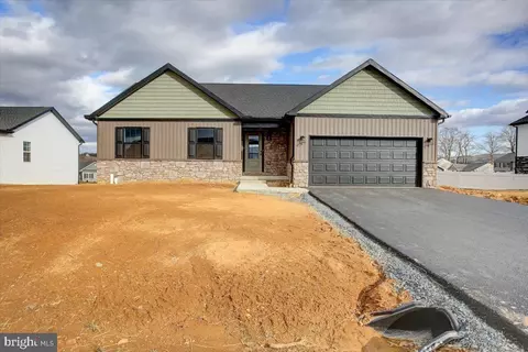 10059 Pendleton Ave, Waynesboro, PA 17268