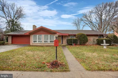 960 Leidig Dr, Chambersburg, PA 17202