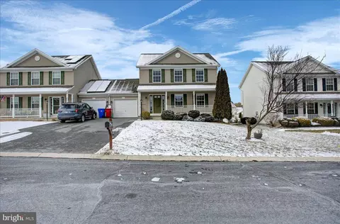 3671 Mountain Shadow Ln, Fayetteville, PA 17222