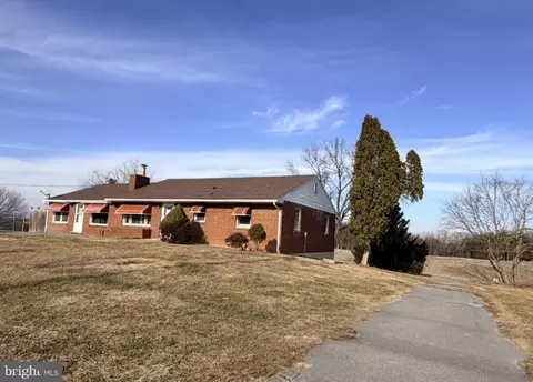 3891 Coseytown Rd, Greencastle, PA 17225