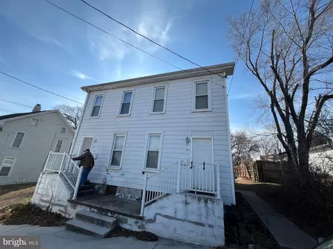 382 384 Elder St, Chambersburg, PA 17201