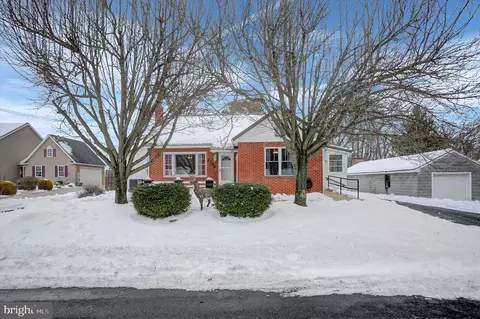 4254 Charlestown Rd, Mercersburg, PA 17236