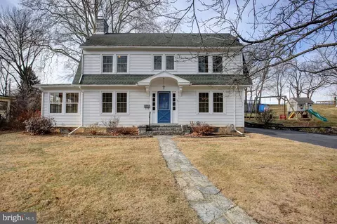 126 Linden Ave, Mercersburg, PA 17236