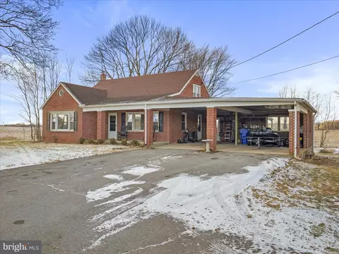 5871 Olde Scotland Rd, Shippensburg, PA 17257