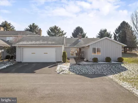 3522 Scotland Rd, Chambersburg, PA 17202