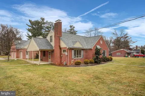 1566 Wilson Ave, Chambersburg, PA 17201