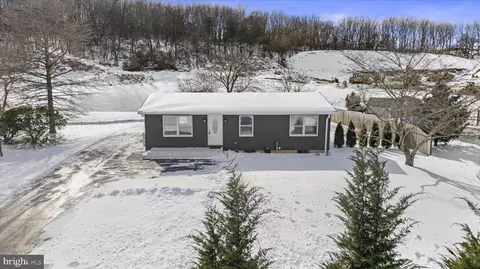 8694 Sheffield Manor Boulev, Waynesboro, PA 17268