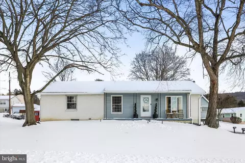 12177 Old Pen Mar Rd N, Waynesboro, PA 17268